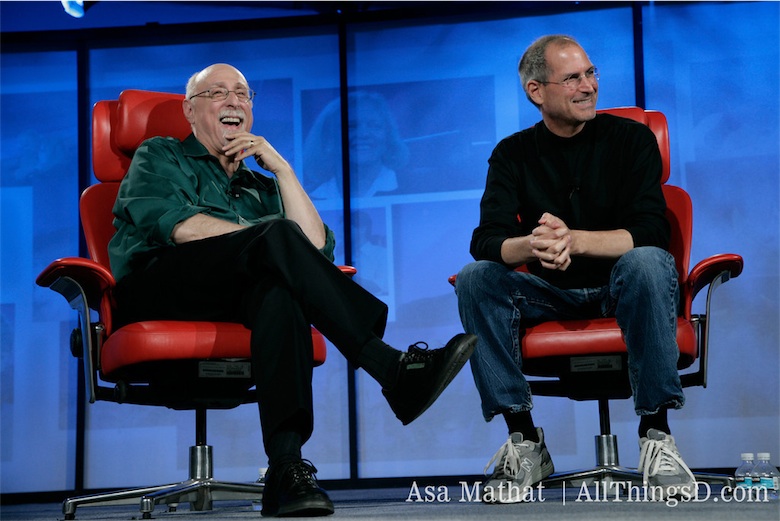 Walt Mossberg et Steve Jobs. Image AllThingsD.