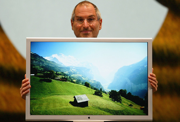 Steve Jobs et le (superbe) Cinema Display 30 pouces.