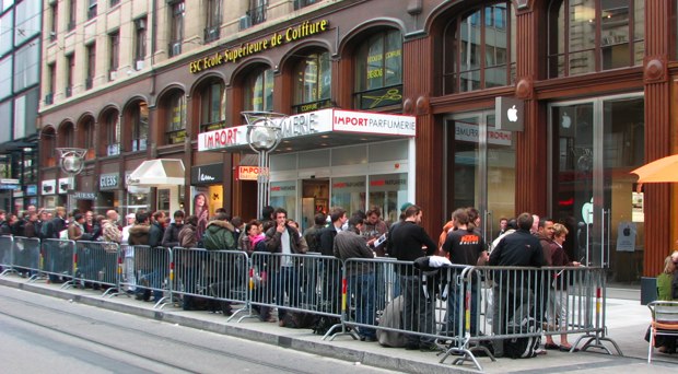 IMG_4225suisseapplestore